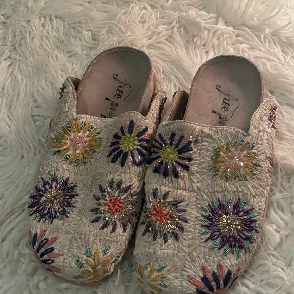 Free People Floral Embroidered Mules - Cream and Multicolor